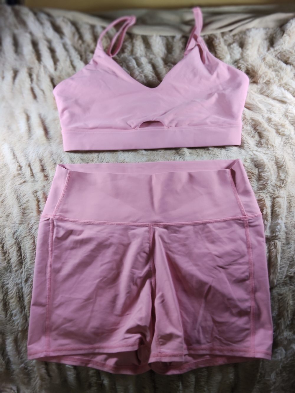 Women’s Pink Seamless Bralette & High-Waist Bike Shorts Set